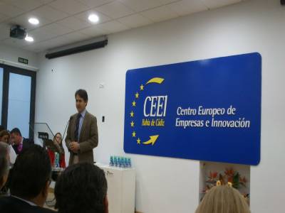 ÁLVARO SIMÓN DISTINGUIDO EN EL 15 ANIVERSARIO DEL CEEI BAHÍA DE CÁDIZ.