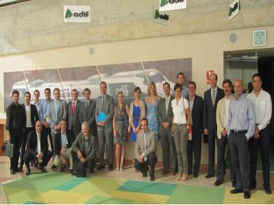 Las empresas del Club Euronova visitan el Centro de Tecnologías Ferroviarias de ADIF