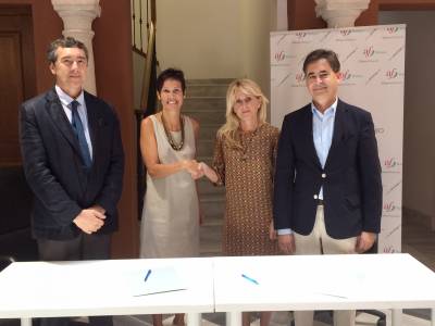 BIC Euronova firma un acuerdo de colaboración con la Alianza Francesa de Málaga.