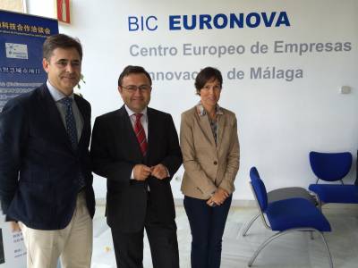 El Secretario General del PSOE en Málaga visita BIC EURONOVA