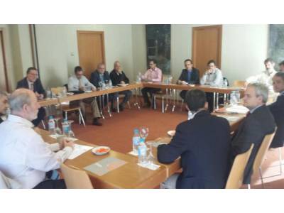 TEMAS DE ACTUALIDAD A DEBATE EN EL CLUB DE EURONOVA