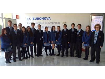 Estudiantes de bachillerato conocen BIC Euronova durante la Semana de la Ciencia del PTA.